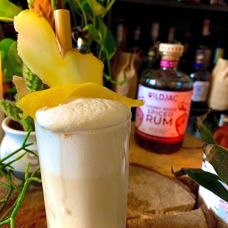 Rumos Fizz Cocktail to Make at Home