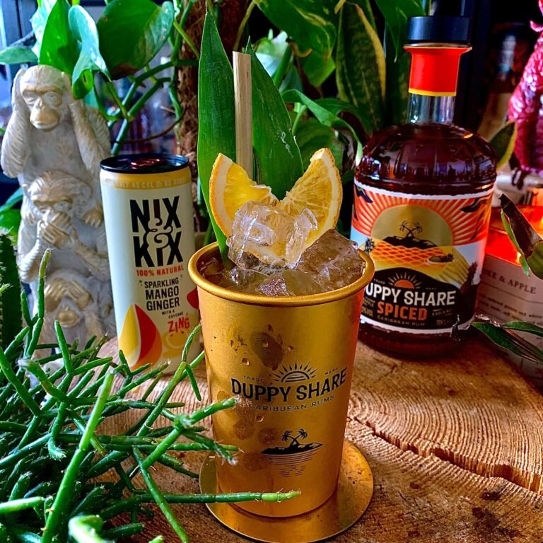 Spiced Mango Rum Cocktail to Make at Home