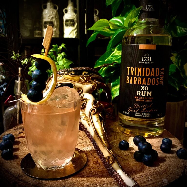 The Extra Old Fashioned Rum Cocktail to Make at Home
